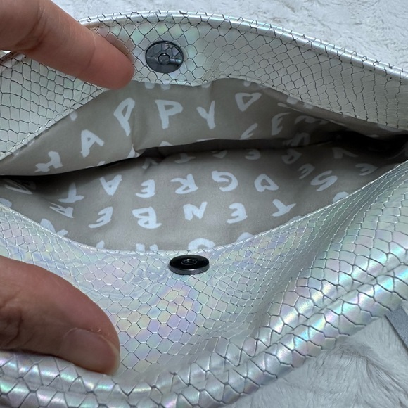 Aimee Kestenberg Leather Convertible Milan Belt Bag Hologram Snake Iridescent - Picture 9 of 16